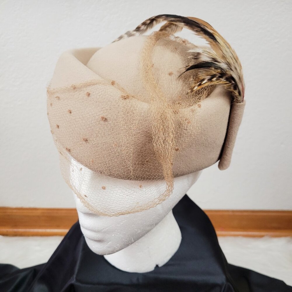 Vintage Bollman Pillbox Hat Doeskin Felt 100% Wool Feathers Beige USA Made Vtg